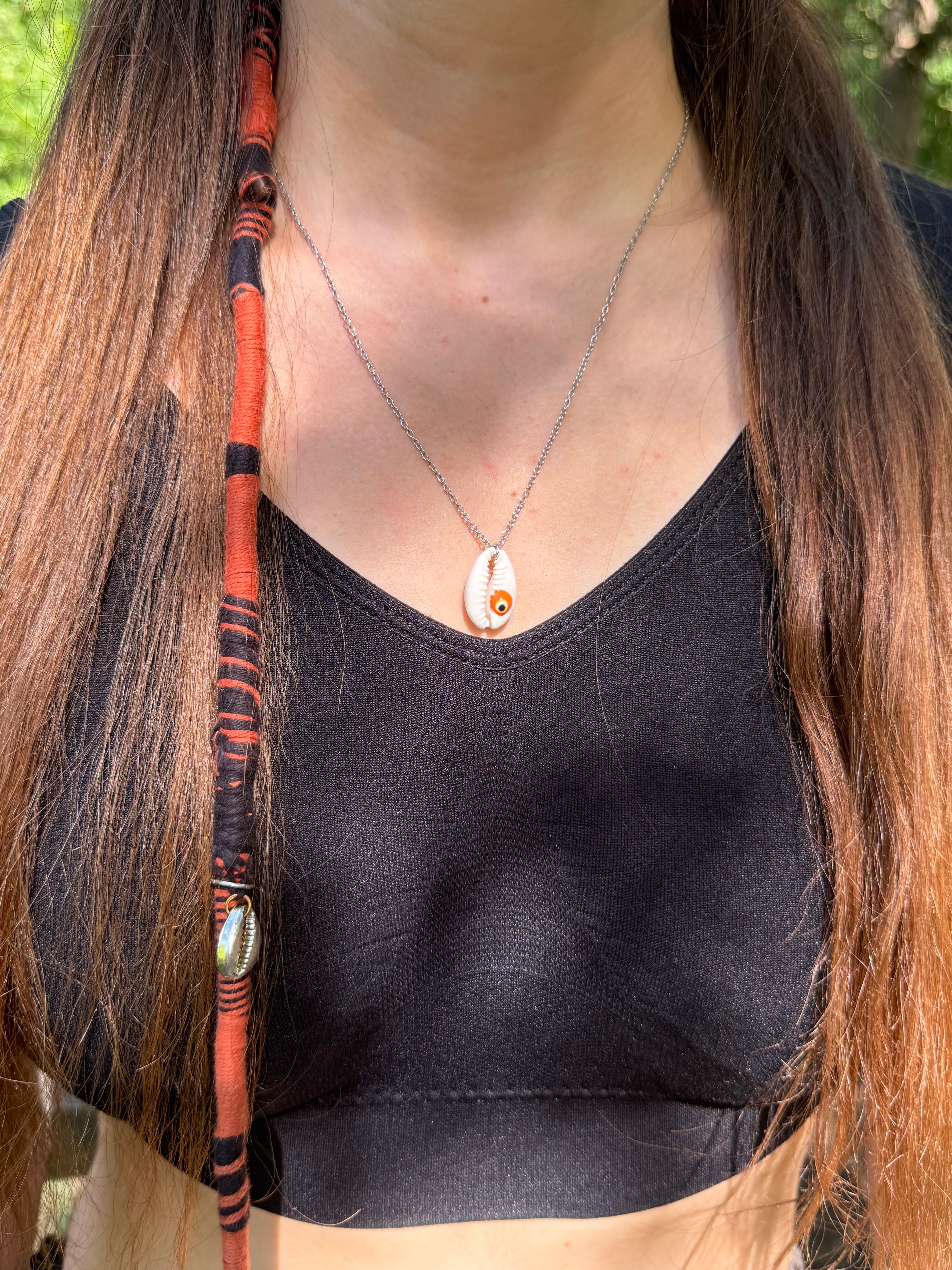 Collier cauri orange naturel avec œil protecteur en acier inoxydable 316L – Maison Valorya