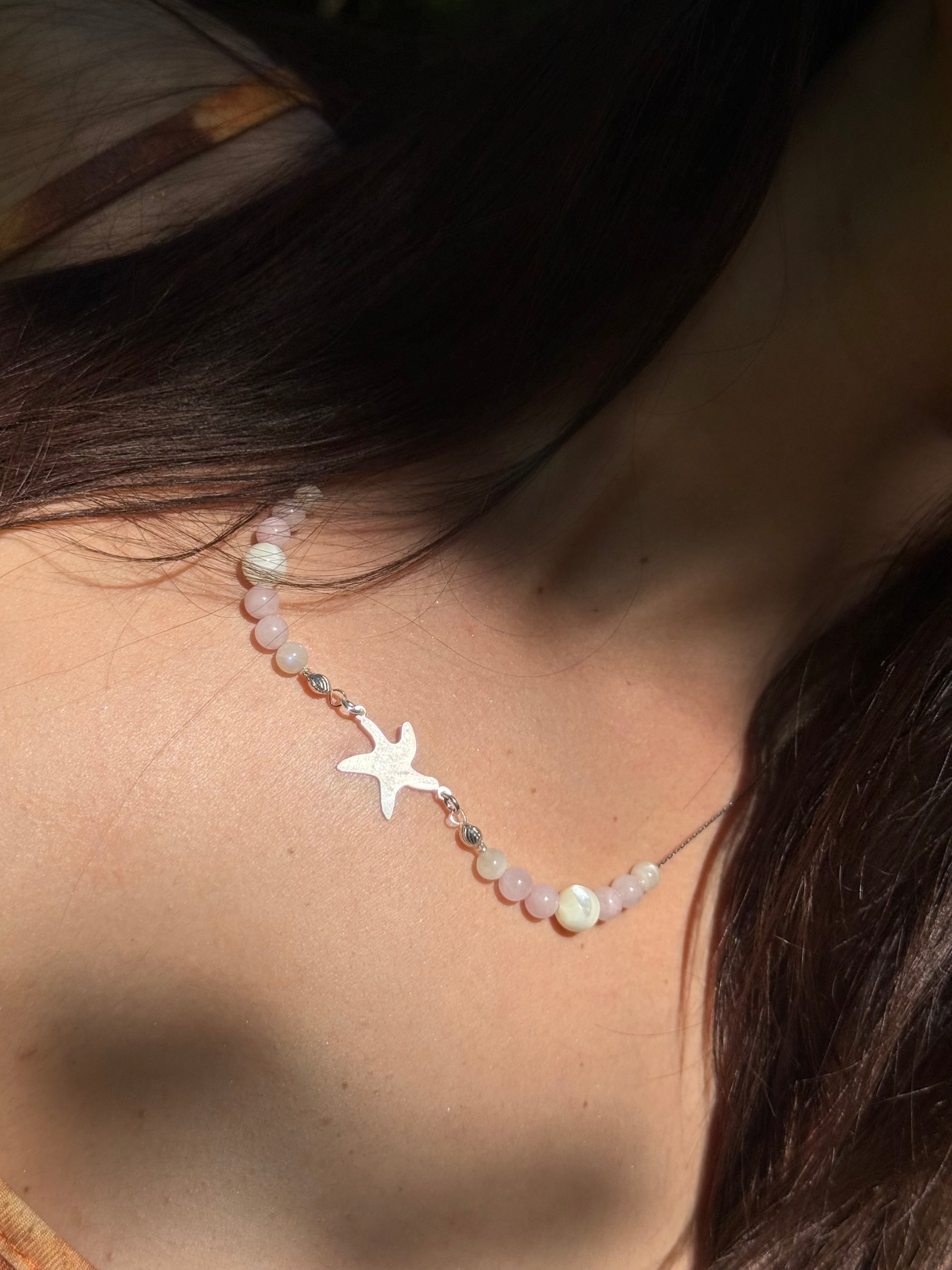 Dos satiné du pendentif étoile Stélia